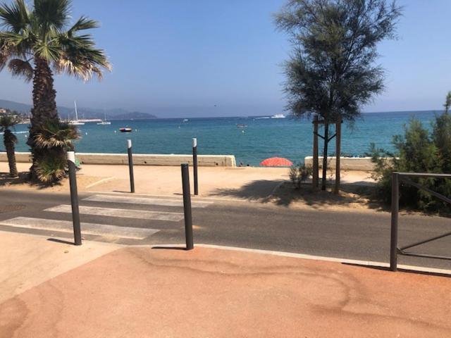 Horizon 5 Pied Dans L'Eau Apartamento Le Lavandou Exterior foto